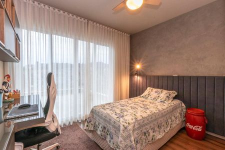 Casa à venda com 538m², 5 quartos e 4 vagas Casa à venda com 538m², 5 quartos e 4 vagasQuarto 2