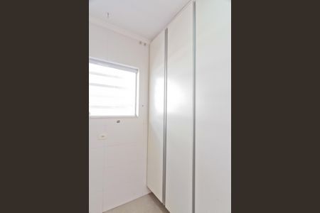 Casa à venda com 250m², 4 quartos e 5 vagas Casa à venda com 250m², 4 quartos e 5 vagasÁrea de Serviço