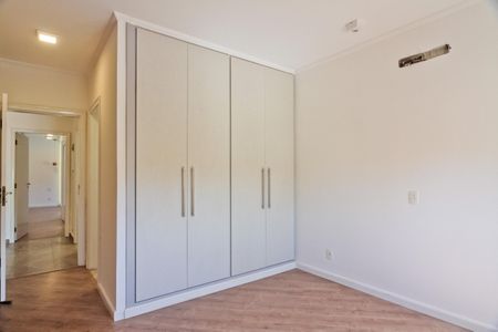 Casa à venda com 250m², 4 quartos e 5 vagas Casa à venda com 250m², 4 quartos e 5 vagasSuíte 1