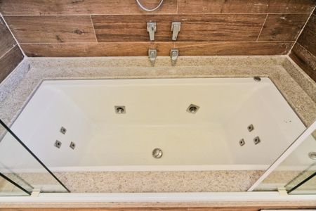 Casa à venda com 250m², 4 quartos e 5 vagas Casa à venda com 250m², 4 quartos e 5 vagasBanheiro da Suíte 2