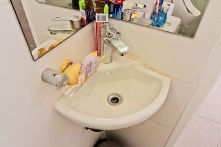 Casa à venda com 250m², 4 quartos e 5 vagas Casa à venda com 250m², 4 quartos e 5 vagasÁrea externa - banheiro