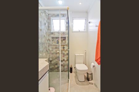 Casa à venda com 250m², 4 quartos e 5 vagas Casa à venda com 250m², 4 quartos e 5 vagasBanheiro