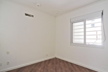 Casa à venda com 250m², 4 quartos e 5 vagas Casa à venda com 250m², 4 quartos e 5 vagasQuarto 2
