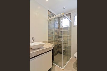 Casa à venda com 250m², 4 quartos e 5 vagas Casa à venda com 250m², 4 quartos e 5 vagasBanheiro da Suíte 1