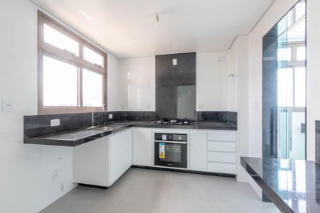 Apartamento à venda com 173m², 3 quartos e 4 vagasCozinha