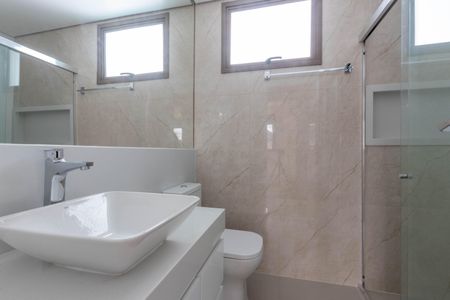 Apartamento à venda com 173m², 3 quartos e 4 vagasBanheiro