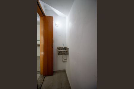 Casa de condomínio para alugar com 72m², 2 quartos e 1 vagaBanheiro Social 2