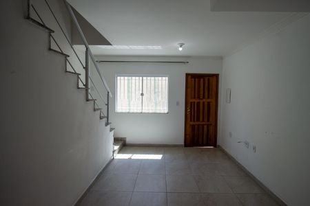 Casa de condomínio para alugar com 72m², 2 quartos e 1 vagaSala