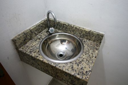 Casa de condomínio para alugar com 72m², 2 quartos e 1 vagaBanheiro Social 2