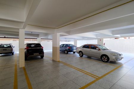 Apartamento para alugar com 46m², 2 quartos e 1 vaga Apartamento para alugar com 46m², 2 quartos e 1 vagaGaragem