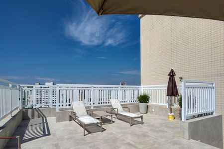Apartamento para alugar com 46m², 2 quartos e 1 vaga Apartamento para alugar com 46m², 2 quartos e 1 vagaÁrea comum - Piscina