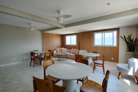 Apartamento para alugar com 46m², 2 quartos e 1 vaga Apartamento para alugar com 46m², 2 quartos e 1 vagaÁrea comum - Salão de festas