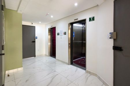 Apartamento para alugar com 46m², 2 quartos e 1 vaga Apartamento para alugar com 46m², 2 quartos e 1 vagaElevadores