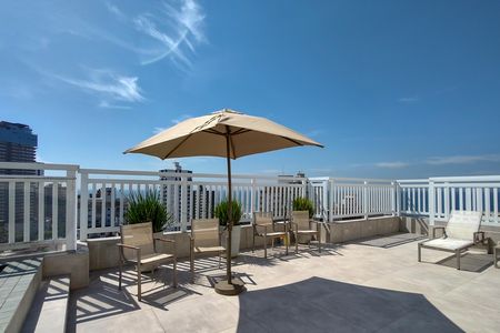 Apartamento para alugar com 46m², 2 quartos e 1 vaga Apartamento para alugar com 46m², 2 quartos e 1 vagaÁrea comum - Piscina