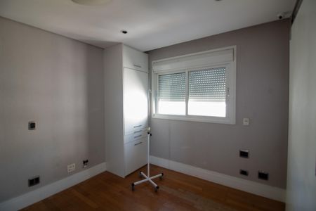 Apartamento à venda com 299m², 5 quartos e 5 vagasSuíte 2