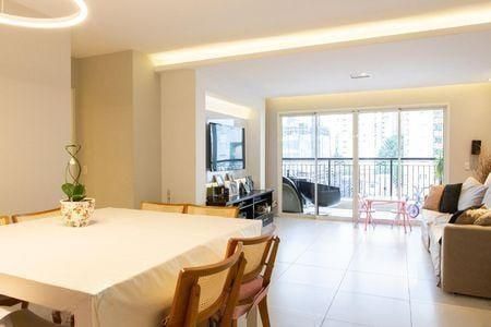 Apartamento à venda com 144m², 4 quartos e 2 vagas
