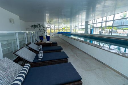 Apartamento à venda com 61m², 2 quartos e 2 vagasÁrea comum - Piscina