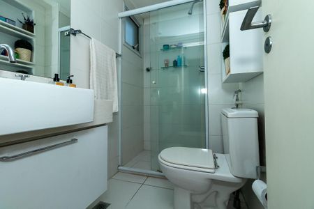 Apartamento à venda com 61m², 2 quartos e 2 vagasBanheiro