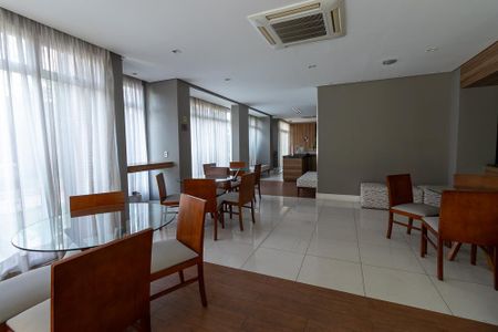 Apartamento à venda com 61m², 2 quartos e 2 vagasÁrea comum - Salão de festas