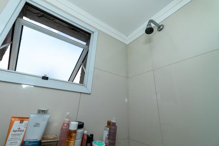 Apartamento à venda com 61m², 2 quartos e 2 vagasBanheiro da Suíte