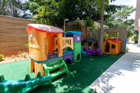 Apartamento à venda com 61m², 2 quartos e 2 vagasÁrea comum - Playground