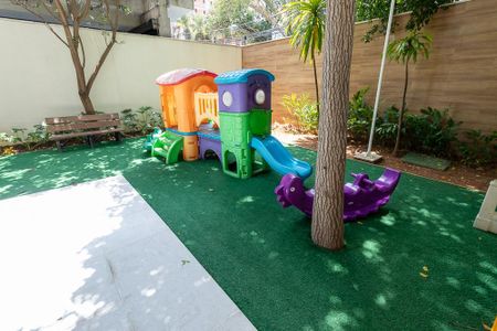 Apartamento à venda com 61m², 2 quartos e 2 vagasÁrea comum - Playground