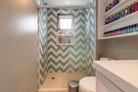 Apartamento à venda com 173m², 3 quartos e 3 vagasBanheiro da Suíte 2