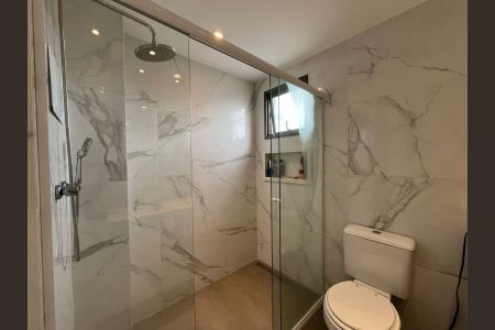 Apartamento à venda com 173m², 3 quartos e 3 vagasBanheiro da Suíte 1