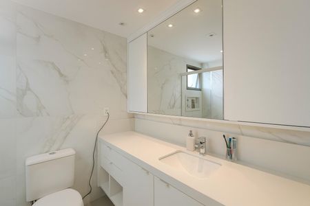 Apartamento à venda com 173m², 3 quartos e 3 vagasBanheiro da Suíte 3