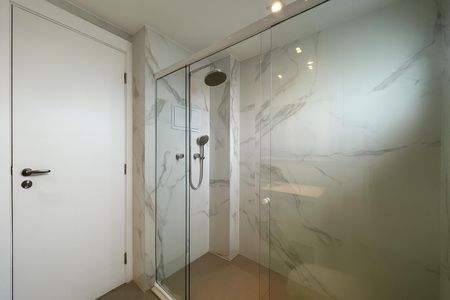 Apartamento à venda com 173m², 3 quartos e 3 vagasBanheiro da Suíte 1