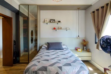 Apartamento para alugar com 67m², 2 quartos e 1 vagaQuarto 1