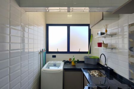 Apartamento para alugar com 67m², 2 quartos e 1 vagaÁrea de Serviço