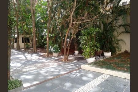 Apartamento à venda com 137m², 2 quartos e 2 vagas