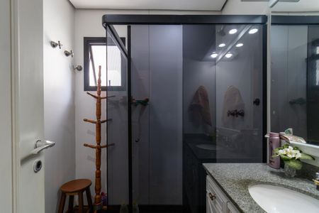 Apartamento à venda com 215m², 3 quartos e 4 vagasBanheiro da Suíte 3