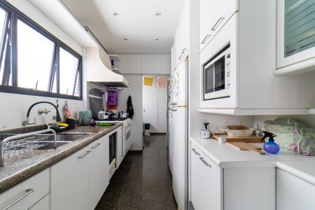 Apartamento à venda com 215m², 3 quartos e 4 vagasCozinha