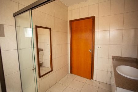 Casa à venda com 530m², 5 quartos e 7 vagas Casa à venda com 530m², 5 quartos e 7 vagasLavabo