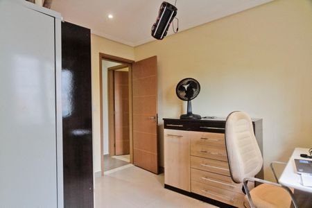 Casa à venda com 530m², 5 quartos e 7 vagas Casa à venda com 530m², 5 quartos e 7 vagasCasa 2 - Quarto