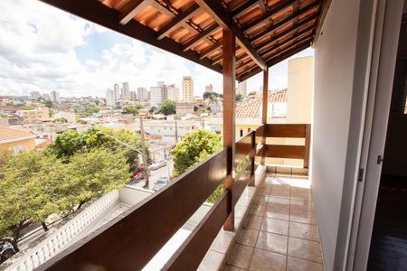 Casa à venda com 530m², 5 quartos e 7 vagas Casa à venda com 530m², 5 quartos e 7 vagasVaranda Suíte 1