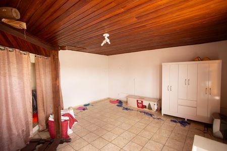 Casa à venda com 530m², 5 quartos e 7 vagas Casa à venda com 530m², 5 quartos e 7 vagasSótão