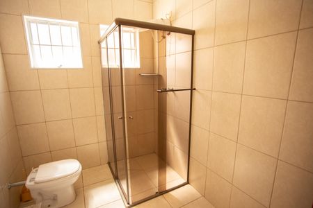 Casa à venda com 530m², 5 quartos e 7 vagas Casa à venda com 530m², 5 quartos e 7 vagasBanheiro da Suíte 1