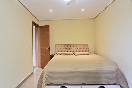 Casa à venda com 530m², 5 quartos e 7 vagas Casa à venda com 530m², 5 quartos e 7 vagasCasa 2 - Suíte