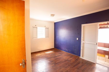 Casa à venda com 530m², 5 quartos e 7 vagas Casa à venda com 530m², 5 quartos e 7 vagasSuíte 1