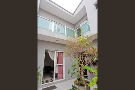 Casa à venda com 530m², 5 quartos e 7 vagas Casa à venda com 530m², 5 quartos e 7 vagasCasa 2 - área externa