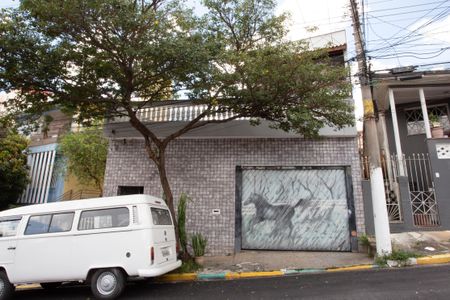 Casa à venda com 530m², 5 quartos e 7 vagas Casa à venda com 530m², 5 quartos e 7 vagasFachada