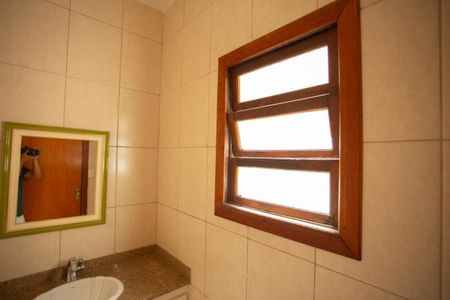 Casa à venda com 530m², 5 quartos e 7 vagas Casa à venda com 530m², 5 quartos e 7 vagasLavabo