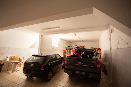 Casa à venda com 530m², 5 quartos e 7 vagas Casa à venda com 530m², 5 quartos e 7 vagasGaragem