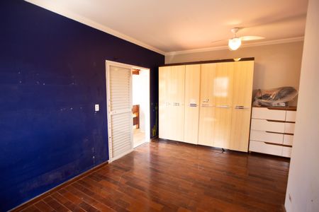 Casa à venda com 530m², 5 quartos e 7 vagas Casa à venda com 530m², 5 quartos e 7 vagasSuíte 1