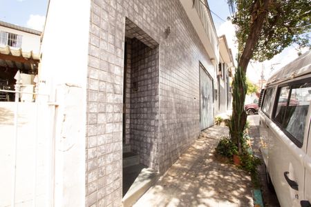 Casa à venda com 530m², 5 quartos e 7 vagas Casa à venda com 530m², 5 quartos e 7 vagasFachada