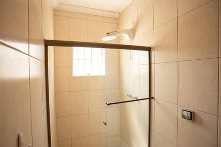 Casa à venda com 530m², 5 quartos e 7 vagas Casa à venda com 530m², 5 quartos e 7 vagasBanheiro da Suíte 2