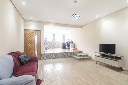 Casa à venda com 195m², 4 quartos e 2 vagasSala
